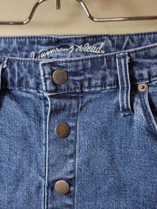Universal Thread Dark Blue Button-Front Denim Midi Skirt Size 8/29 - Picture 3 of 7
